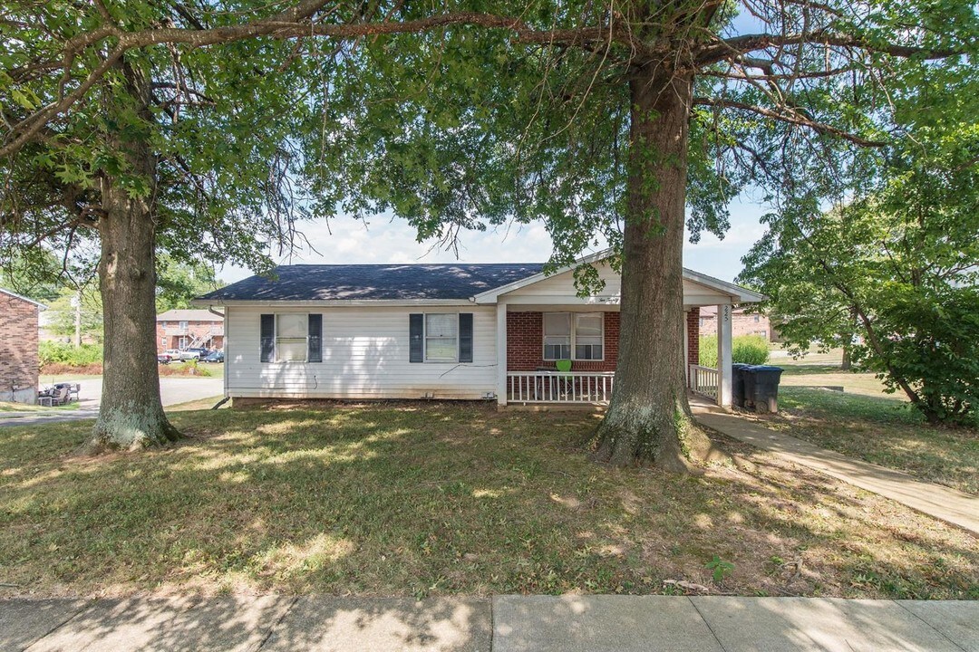 225 Landings Dr-Unit -1 in Frankfort, KY - Foto de edificio