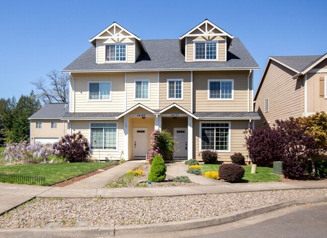 14171 Russ Wilcox Way in Oregon City, OR - Building Photo - Building Photo