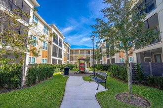 Reserve at Orange City in Orange City, FL - Foto de edificio - Building Photo