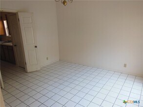 1627 Kuehler Ave in New Braunfels, TX - Building Photo - Building Photo