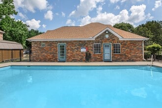 Meadow Creek in Goodlettsville, TN - Building Photo - Building Photo