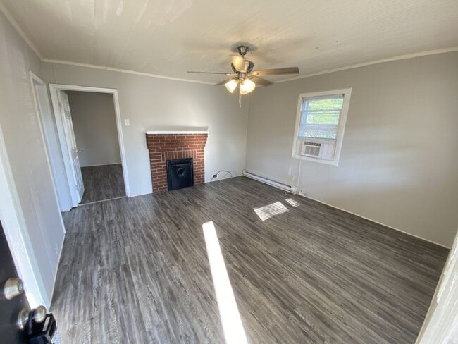 209.5 E Ridge Ave in Landis, NC - Foto de edificio - Building Photo