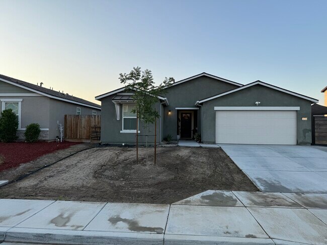10200 Estacada Ave in Bakersfield, CA - Building Photo - Building Photo
