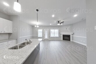 3712 Oak Leaf Wy in Greenville, NC - Building Photo - Building Photo