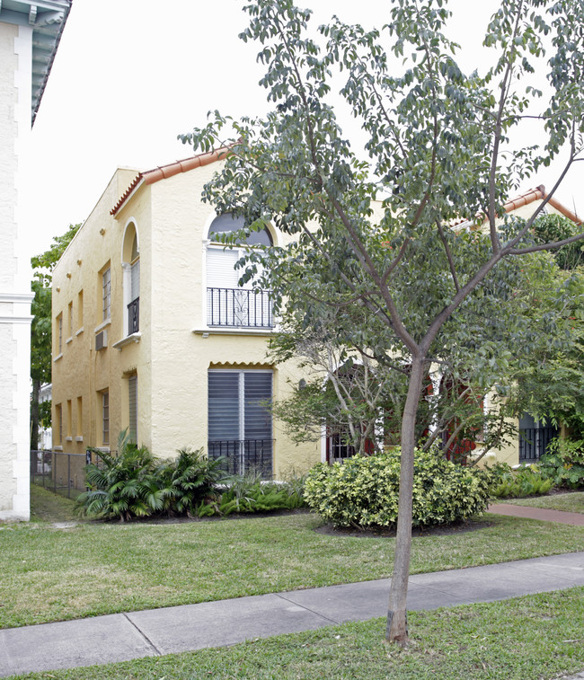 226 Sidonia Ave in Coral Gables, FL - Building Photo - Building Photo