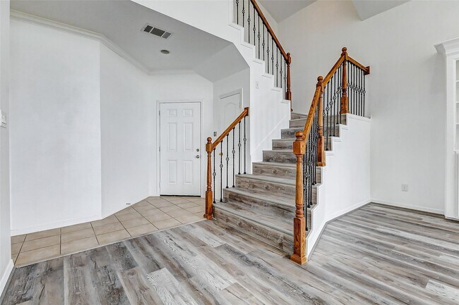 14527 Clipper Cir Dr in Willis, TX - Building Photo - Building Photo