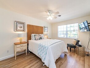 1471 Mandarin Rd in Naples, FL - Building Photo - Building Photo