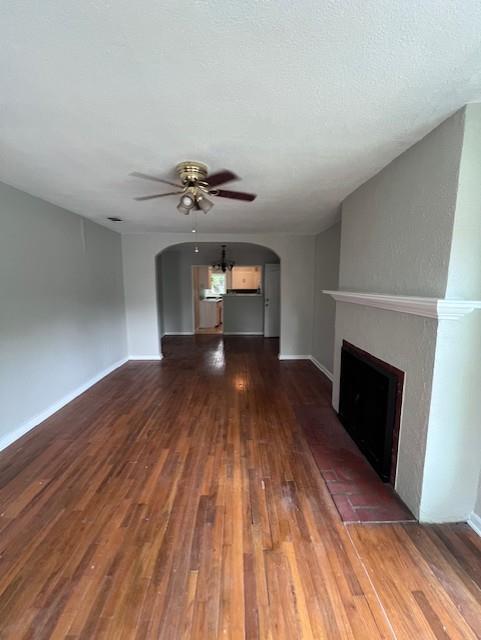 1054 Sycamore St in San Marcos, TX - Building Photo - Building Photo