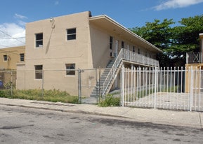 225 NW 16th St in Miami, FL - Building Photo