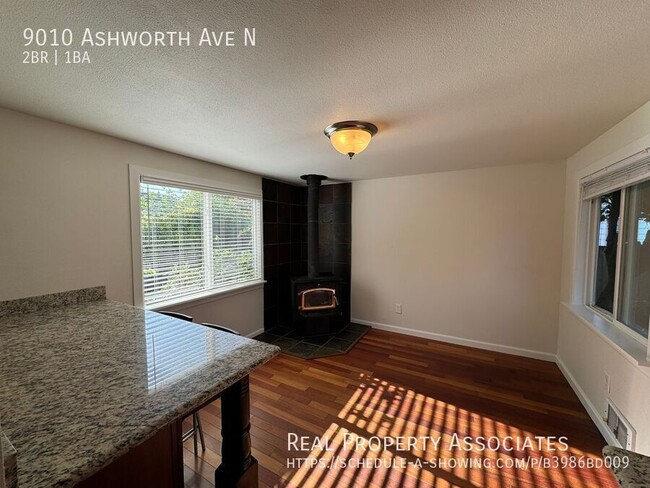 9010 Ashworth Ave N in Seattle, WA - Building Photo - Building Photo