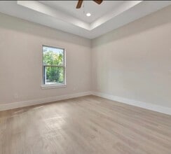 418 Lake St, Unit 102 in Nacogdoches, TX - Building Photo - Building Photo