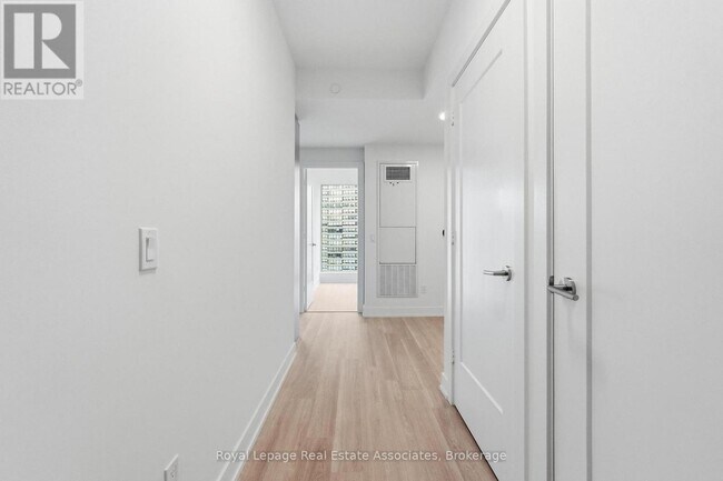 25 Cordova Ave in Toronto, ON - Building Photo - Building Photo