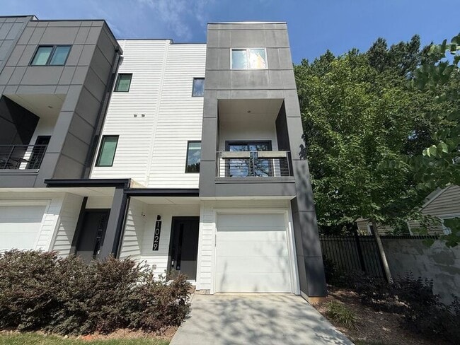 property at 1029 Gregg St