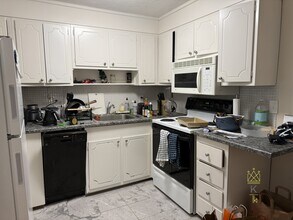 81 Green St in Brookline, MA - Building Photo - Building Photo