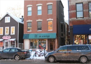 823 W Armitage Ave in Chicago, IL - Building Photo - Building Photo