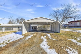 1309 Oakridge Rd in Azle, TX - Building Photo - Building Photo