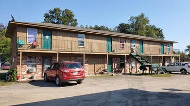 T&H Apartments in Fort Smith, AR - Building Photo - Building Photo