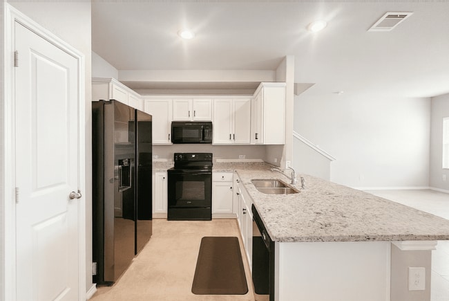 3831 Key W Way in Converse, TX - Building Photo - Building Photo