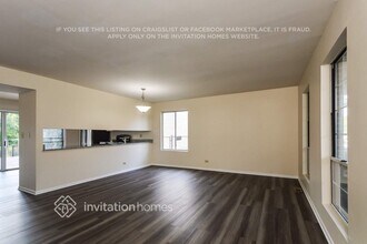 642 Packard Dr in Elgin, IL - Building Photo - Building Photo