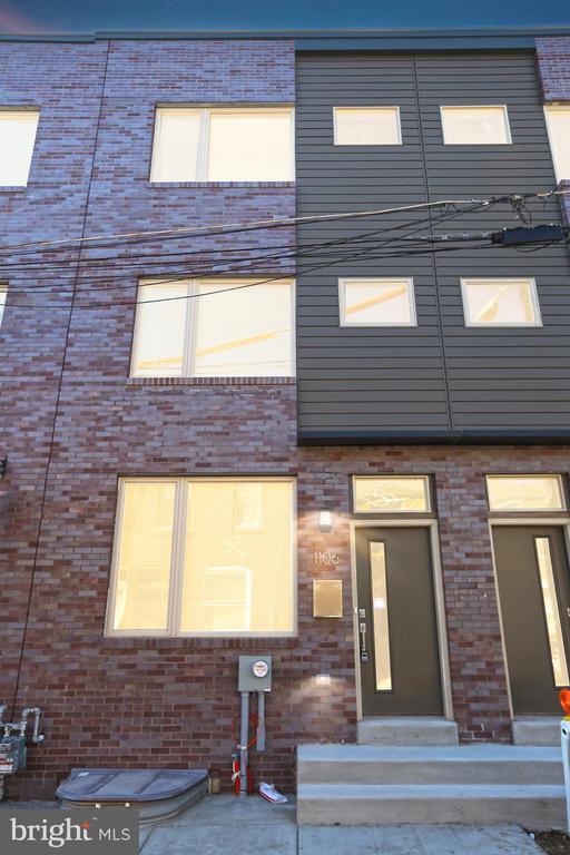 property at 1106 E Hewson St