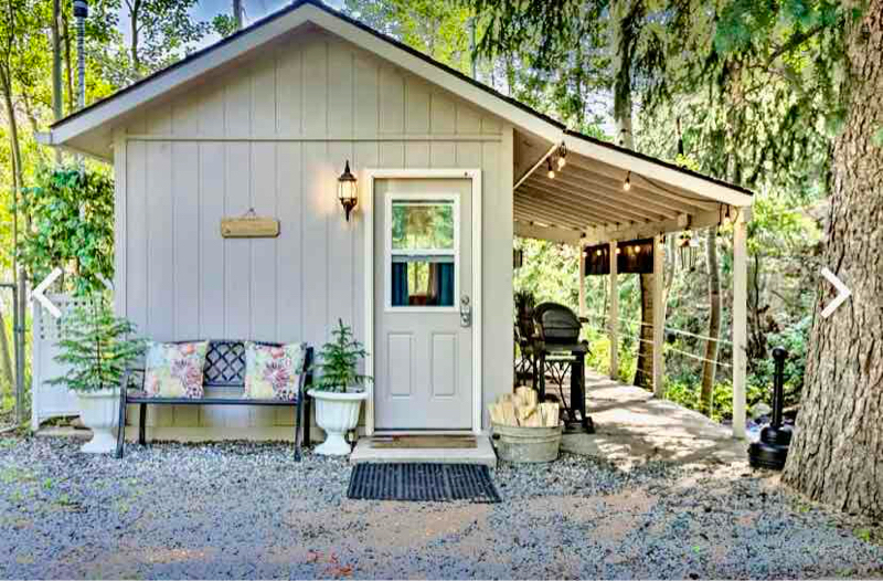 4403 Chicago Creek Rd in Idaho Springs, CO - Building Photo