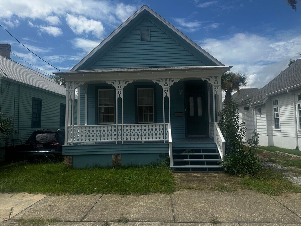 406 E Intendencia St in Pensacola, FL - Building Photo