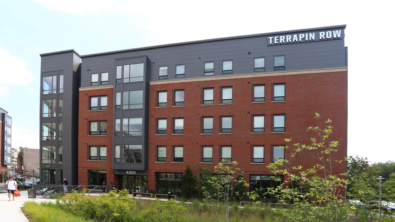 Terrapin Row in College Park, MD - Foto de edificio