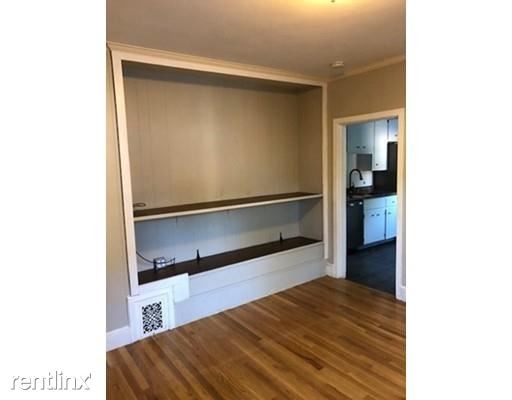 93 Floral St-Unit -# 2 in Newton, MA - Building Photo - Building Photo