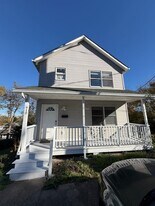 910 N Rogers St in Bloomington, IN - Building Photo