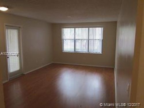 4381 W McNab Rd-Unit -1D in Pompano Beach, FL - Building Photo