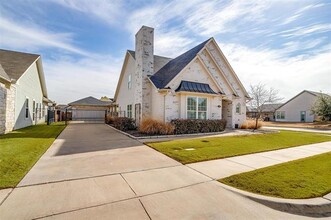 449 Heritage Trl in Burleson, TX - Building Photo - Building Photo