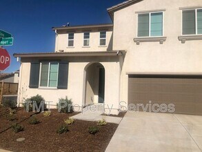 8194 Champart Cir in Elk Grove, CA - Building Photo - Building Photo