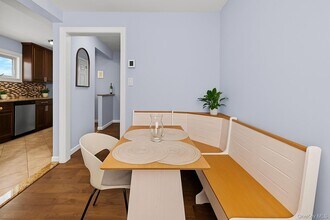 539 W Park Ave in Long Beach, NY - Building Photo - Building Photo