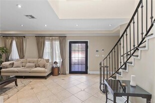 15014 Valleyheart Dr in Los Angeles, CA - Building Photo