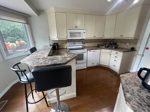 1730 Murphy Rd in Sarnia, ON - Building Photo - Building Photo