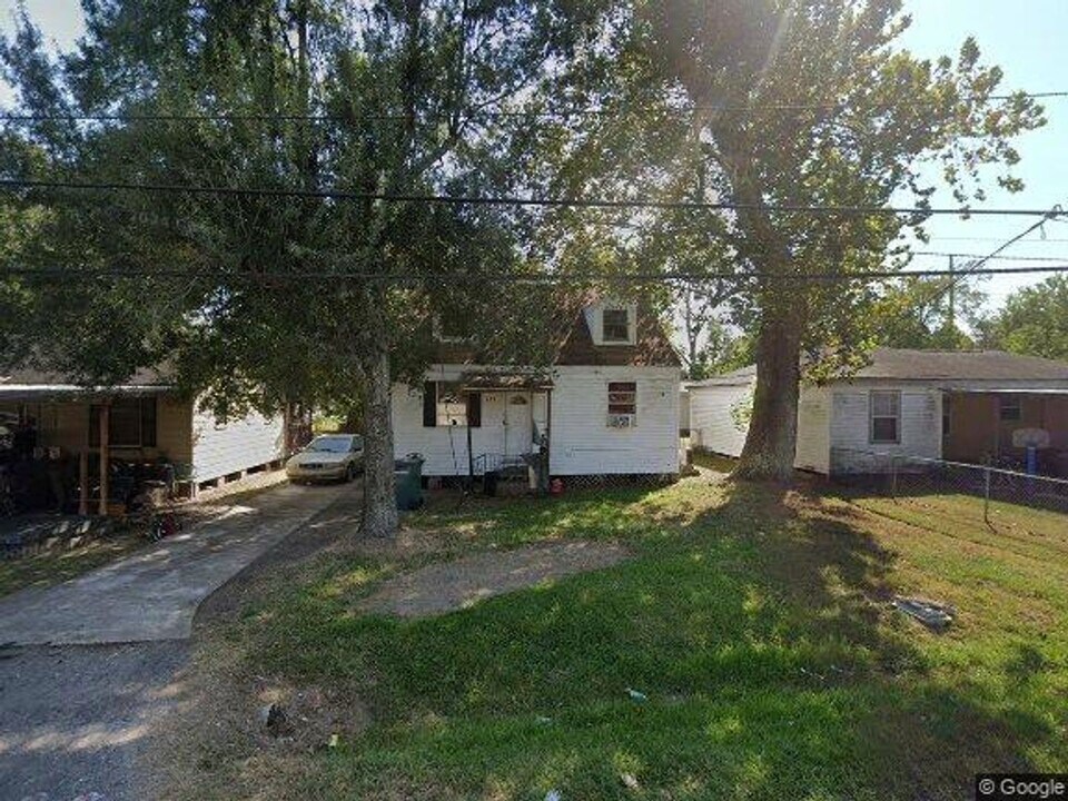 280 Garland Ave in Beaumont, TX - Building Photo