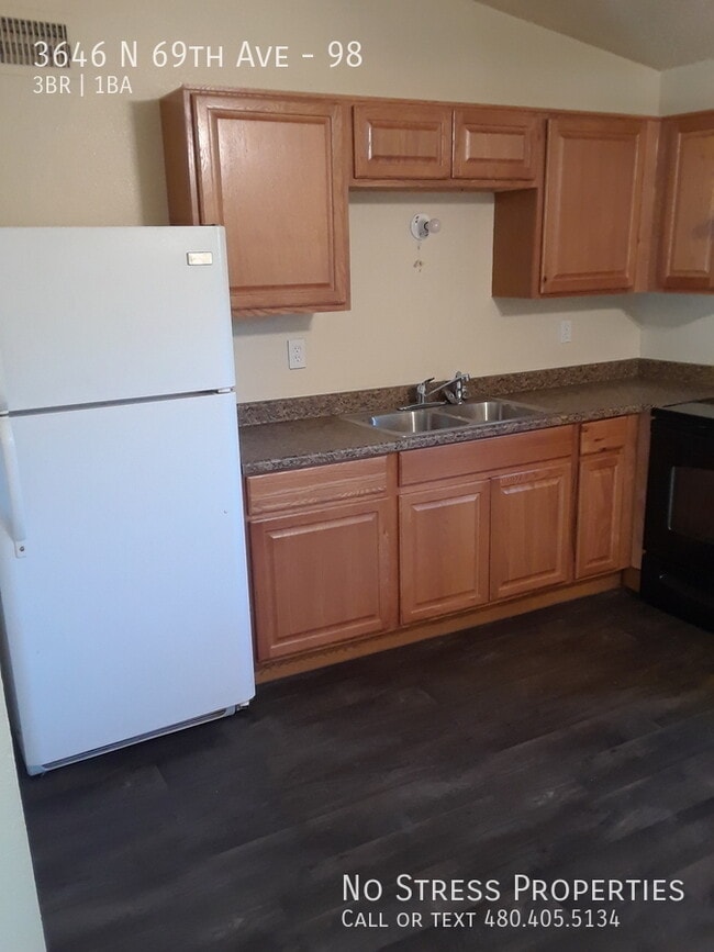 property at 3646 N 69th Ave