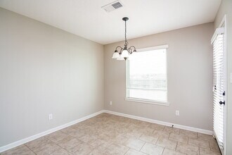 40 Willow Springs Ln in Oakland, TN - Foto de edificio - Building Photo