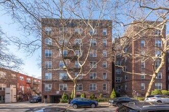 2514-2531 E 7th St in Brooklyn, NY - Foto de edificio - Building Photo