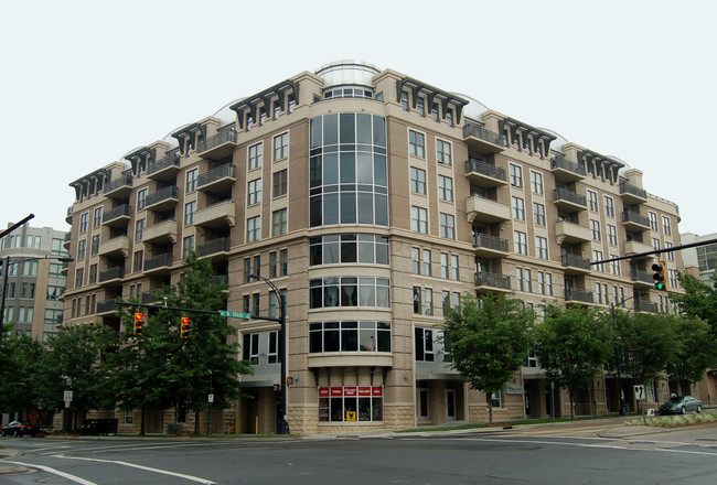 718 W Trade St in Charlotte, NC - Foto de edificio - Building Photo