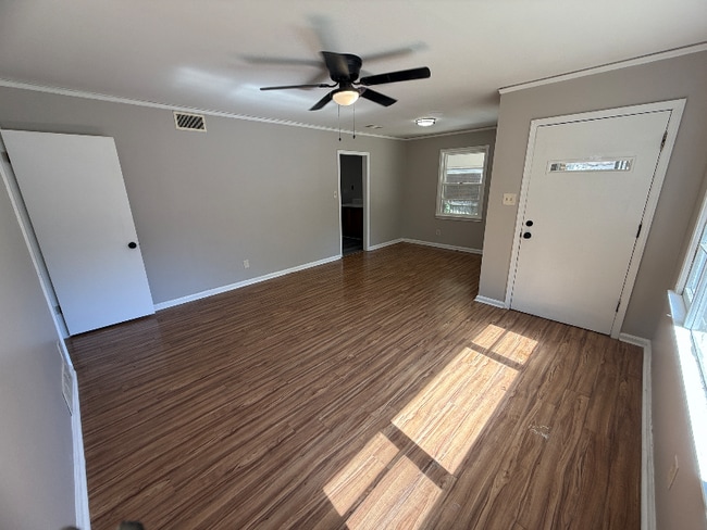 196 E Salem Dr in Montgomery, AL - Building Photo - Building Photo