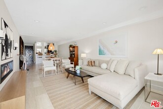 311 Ocean Ave in Santa Monica, CA - Building Photo - Building Photo