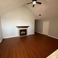 3056 Yorktown Cir in Fort Walton Beach, FL - Building Photo - Building Photo