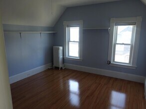 25 Oak Square Ave, Unit #2 in Boston, MA - Building Photo - Building Photo