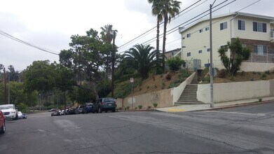 1828-1828 Montrose St in Los Angeles, CA - Building Photo - Building Photo