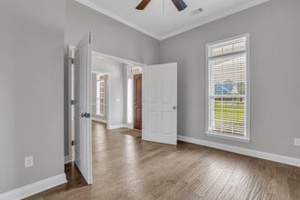 1821 Old Carriage Trail in Statesboro, GA - Building Photo - Building Photo