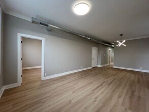 3640 W Fullerton Ave in Chicago, IL - Building Photo - Building Photo