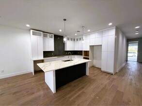 2438 Cecelia St in West Palm Beach, FL - Building Photo - Building Photo