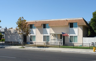 831-835 E Port Hueneme Rd Apartments