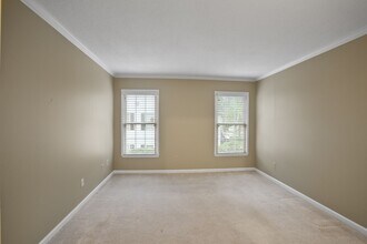 202 Peachtree Forest Dr in Norcross, GA - Building Photo - Building Photo